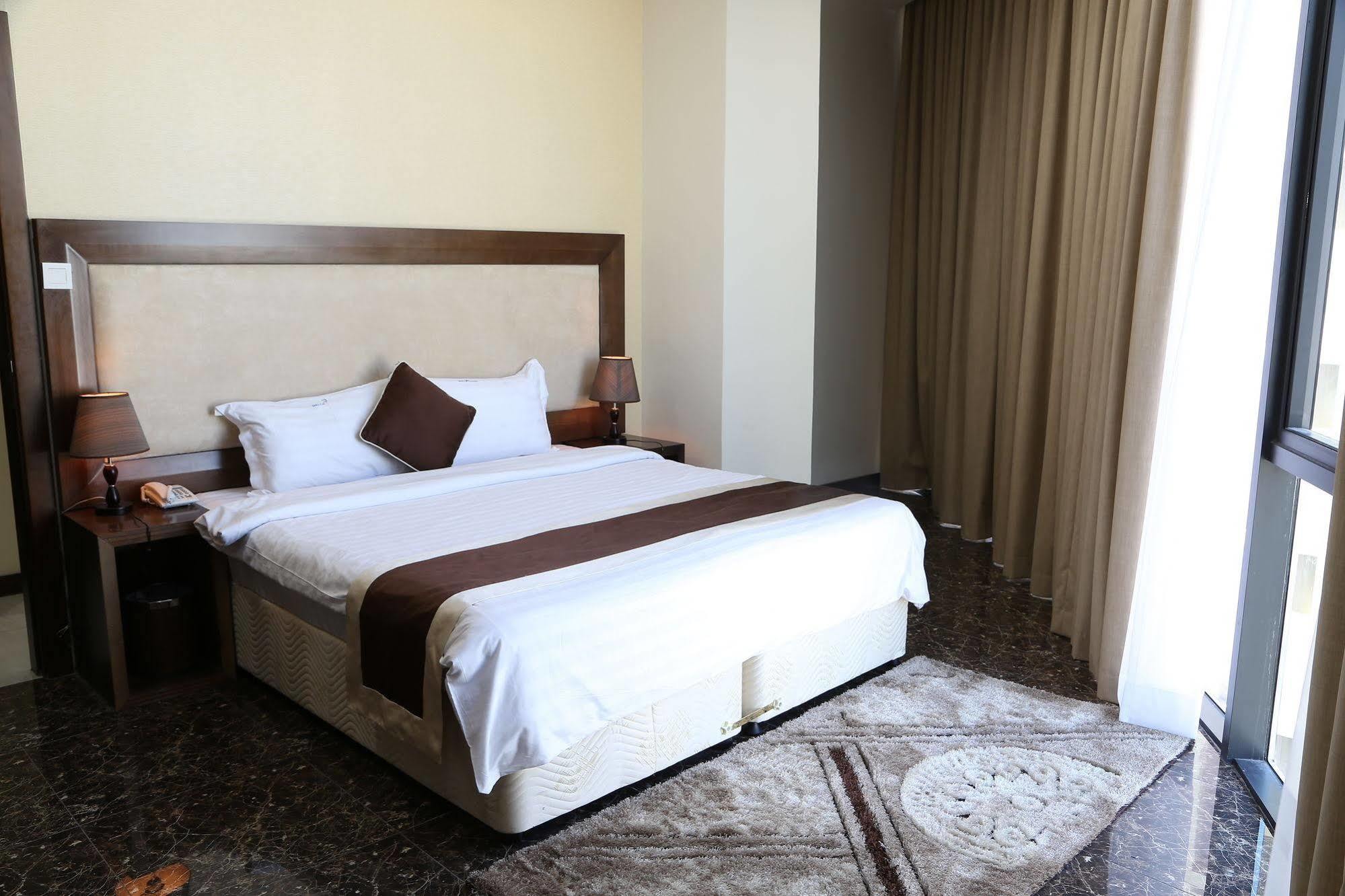 Belle Tower Luxury Apartments Manama Exterior foto